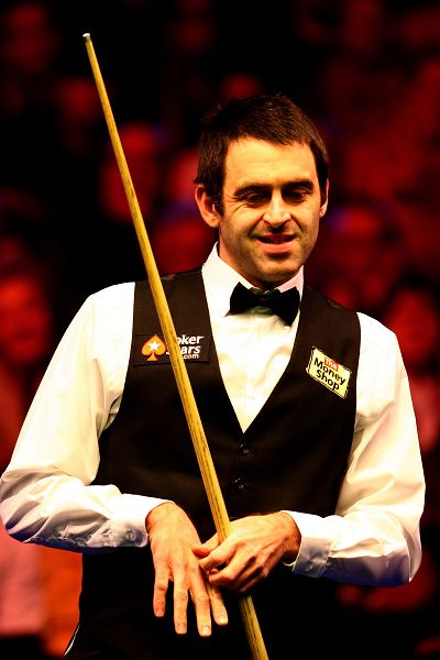 来形容他 来形容他